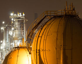 Petr&oacute;leo, Gas y Qu&iacute;micos